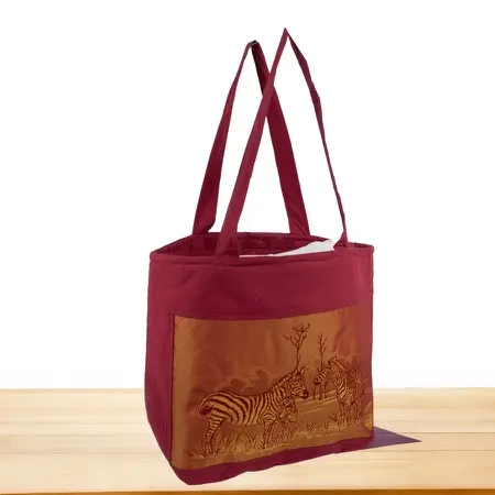 Bordowa torba z zebrą